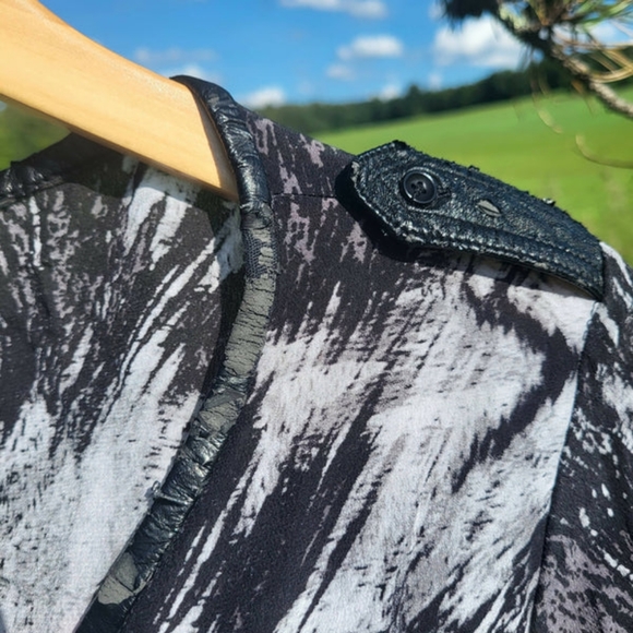 Tart Krista Button-Down Silk Blouse - Picture 7 of 10